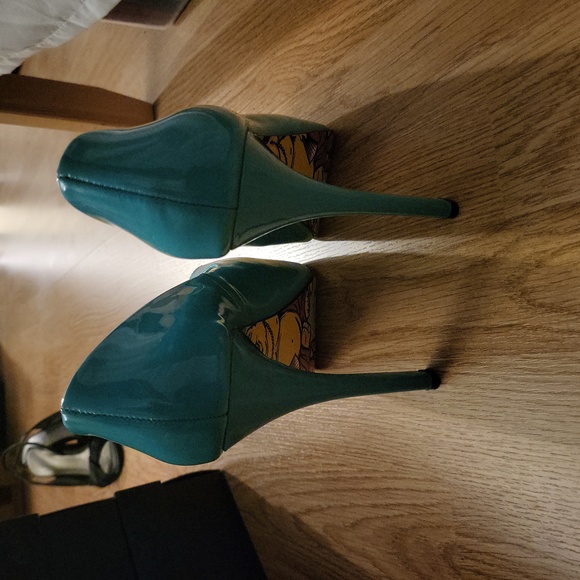 taylorsays seafoam green patent leather peep toe pumps size 6 - Picture 2 of 8